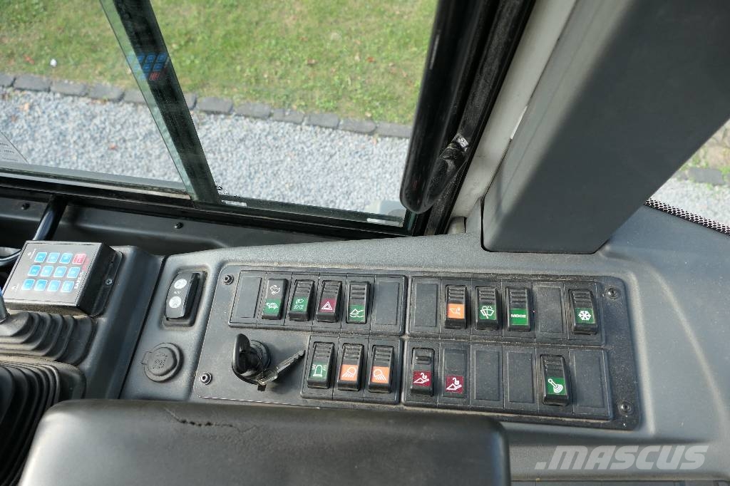 Liebherr L 509 stereo Wielladers