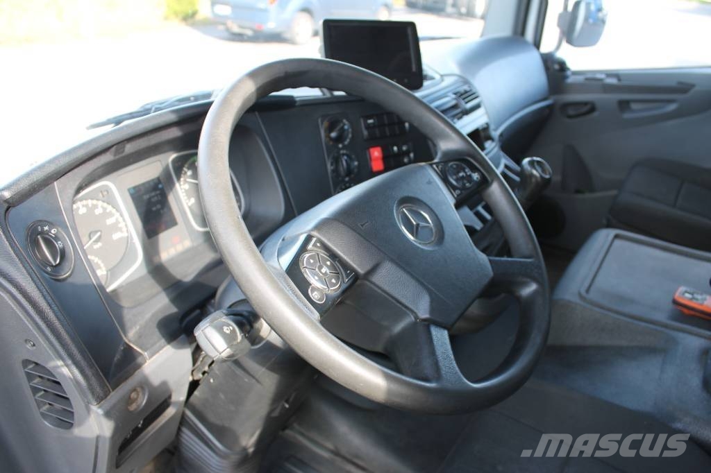 Mercedes-Benz Atego 918 Umpikorikuorma-autot