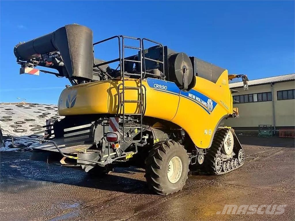 New Holland CR 9.90 حصادات
