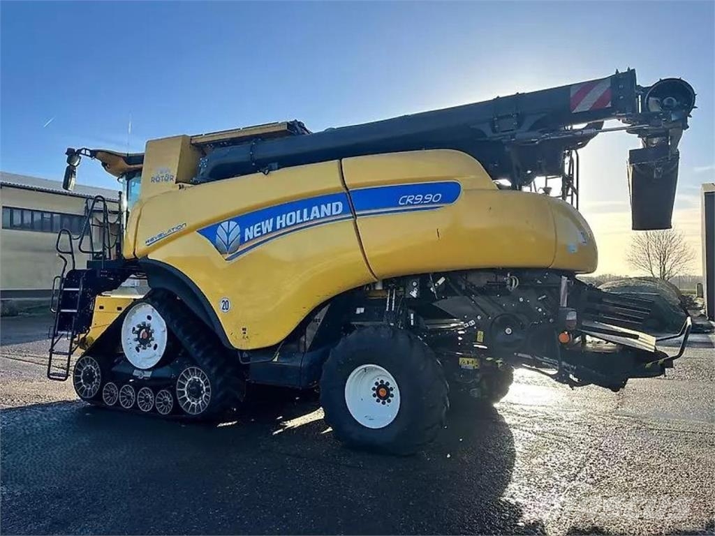 New Holland CR 9.90 حصادات