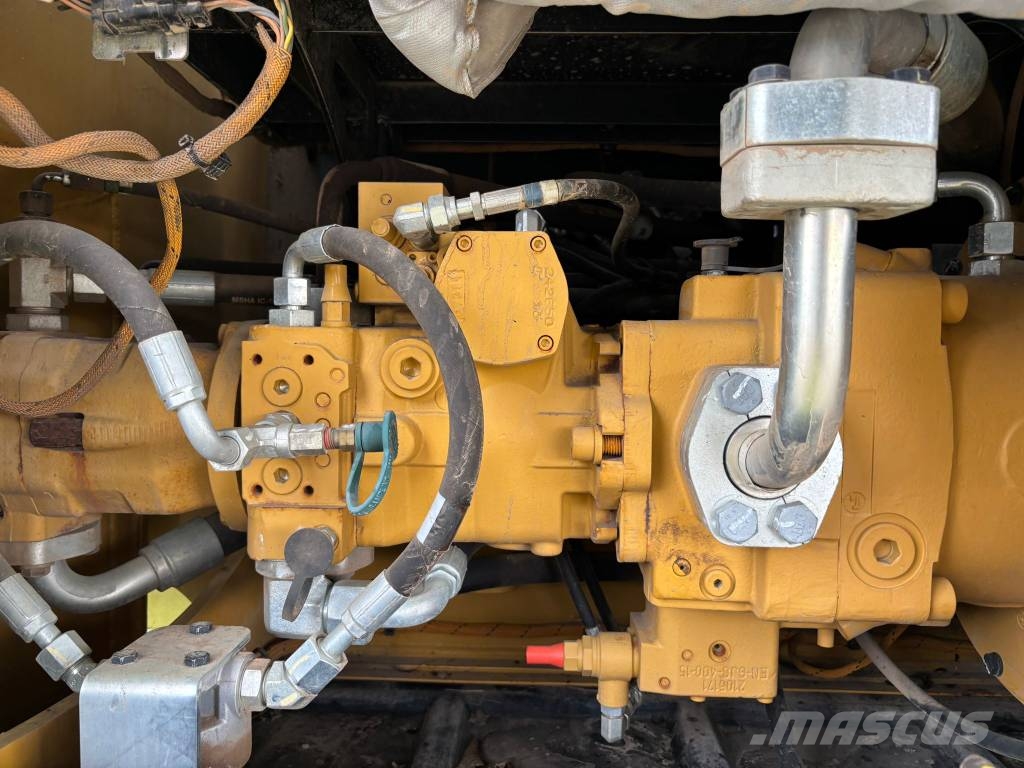 CAT M 320 F Mobilbagger