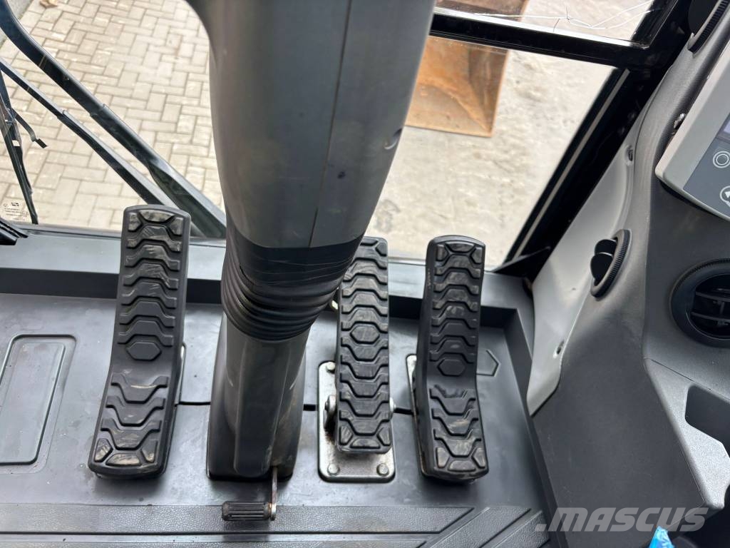 CAT M 320 F Mobilbagger