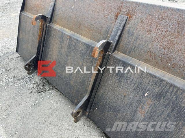 JCB 8FT 6INCH Telehandler Bulk Bucket Кофи