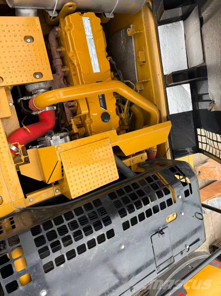 CAT 336D2 Vikšriniai ekskavatoriai
