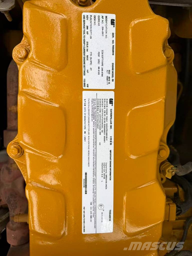 CAT 336D2 Vikšriniai ekskavatoriai