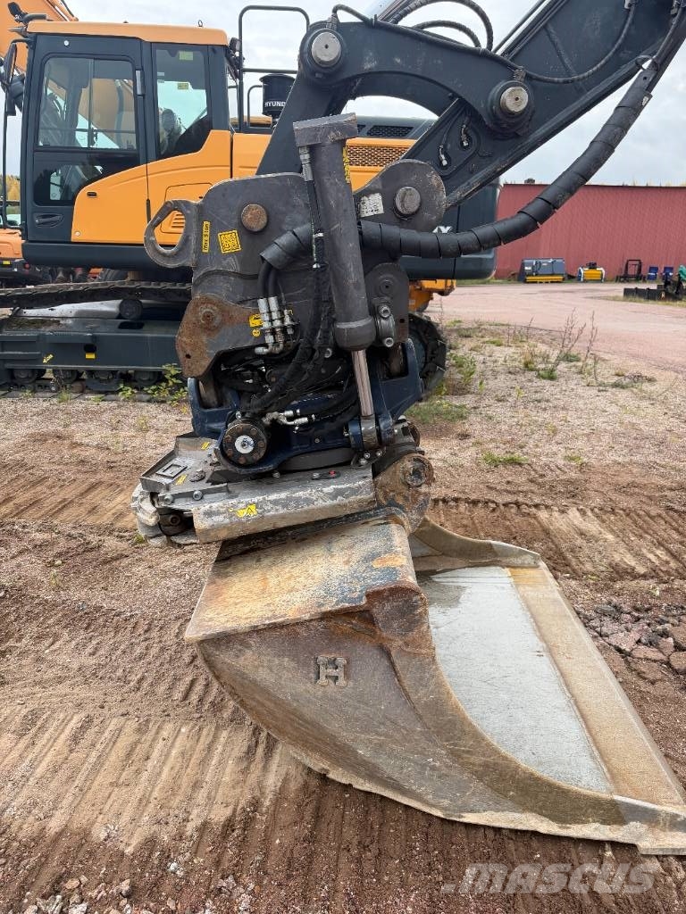 Hyundai HX 145 ALCR Roomikekskavaatorid