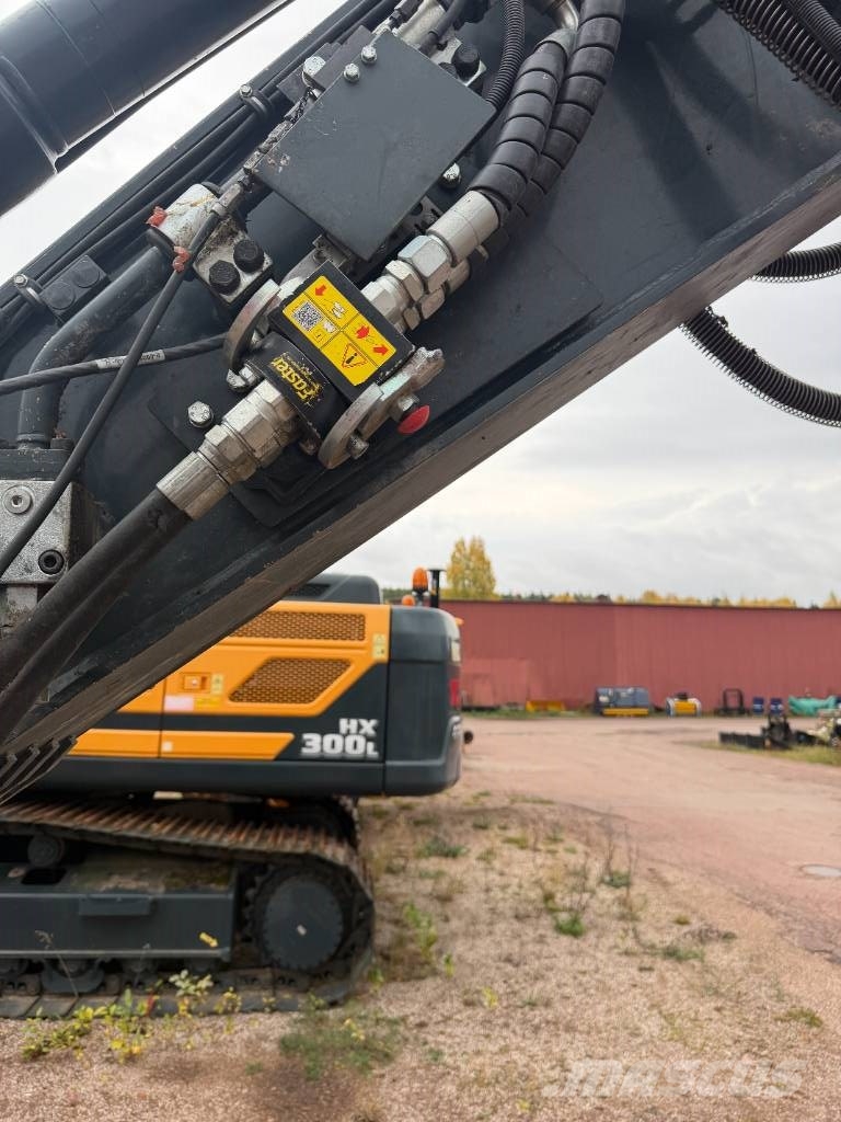 Hyundai HX 145 ALCR Roomikekskavaatorid