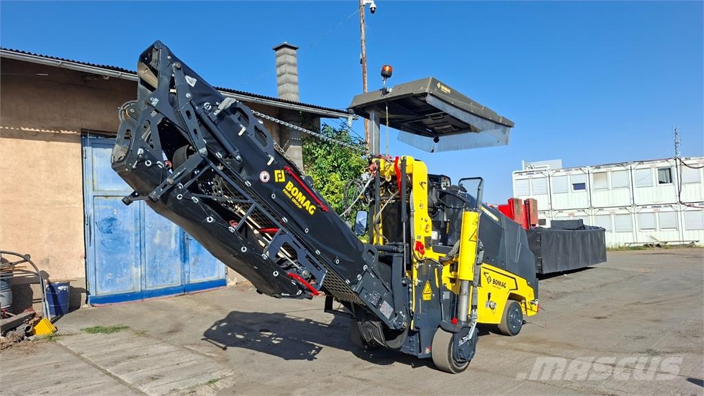 Bomag BM 600/15-2 Otros