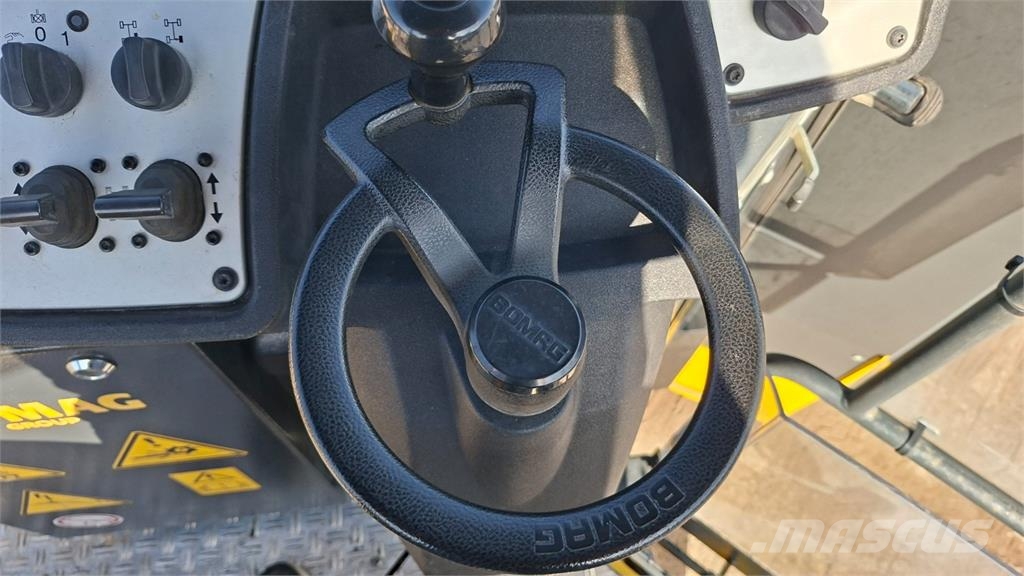 Bomag BM 600/15-2 Otros