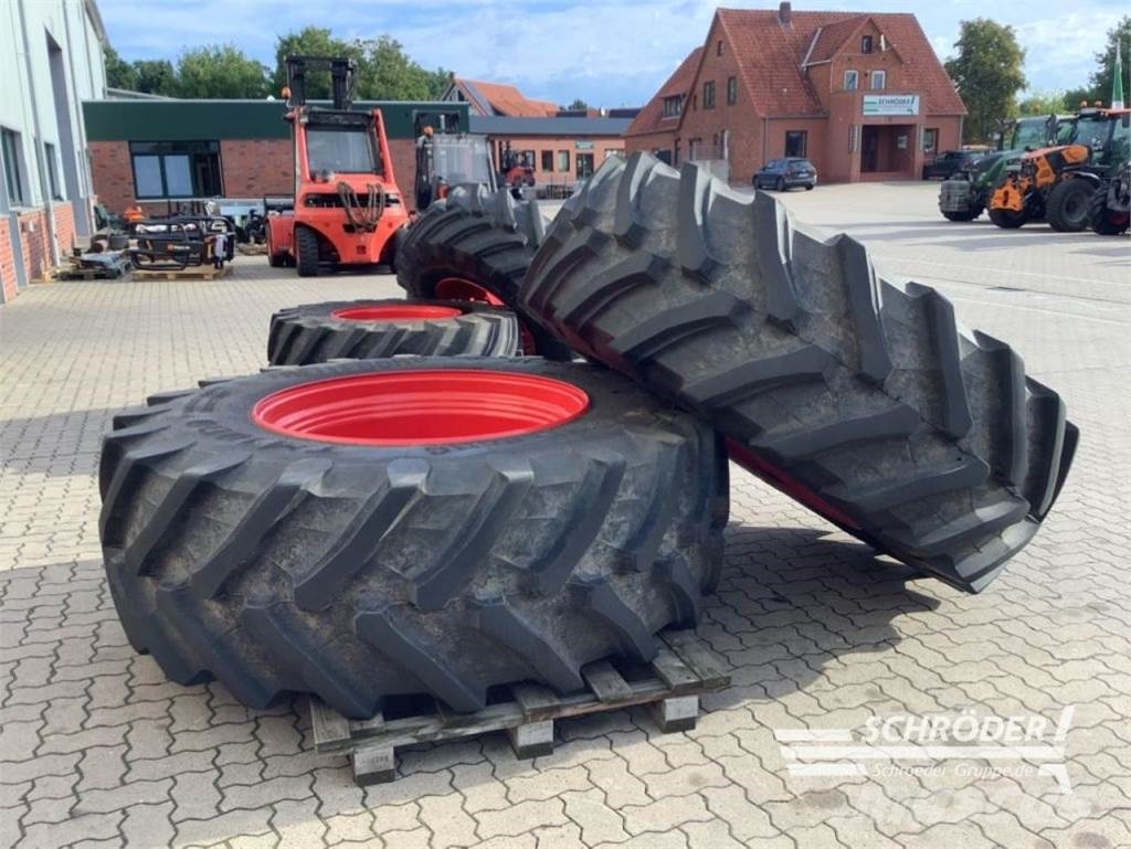 Trelleborg VF 600/70 R30 + VF 650/75 R42 Zdvojené kolesá