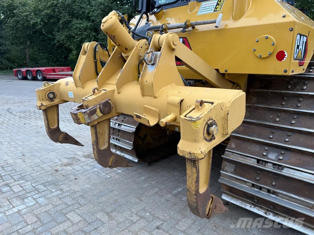 CAT D5 Bulldozer