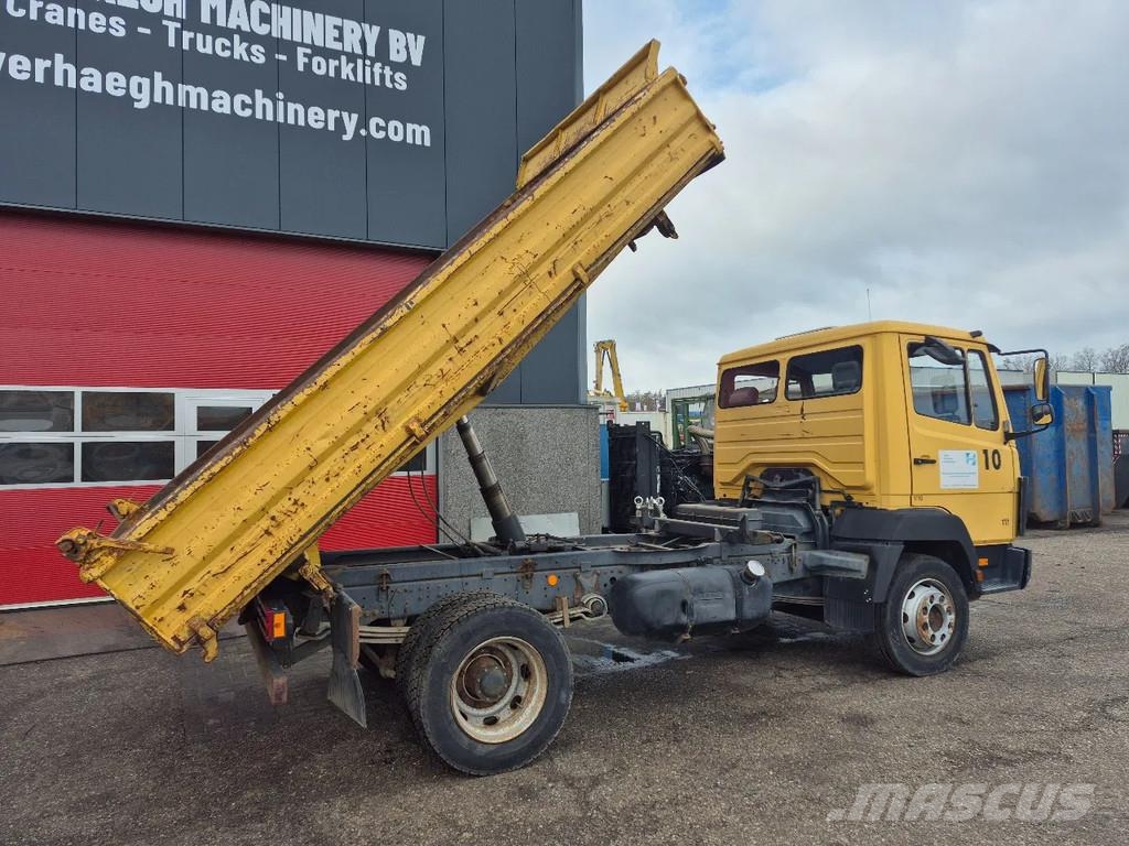 Mercedes-Benz 1117 Kipper