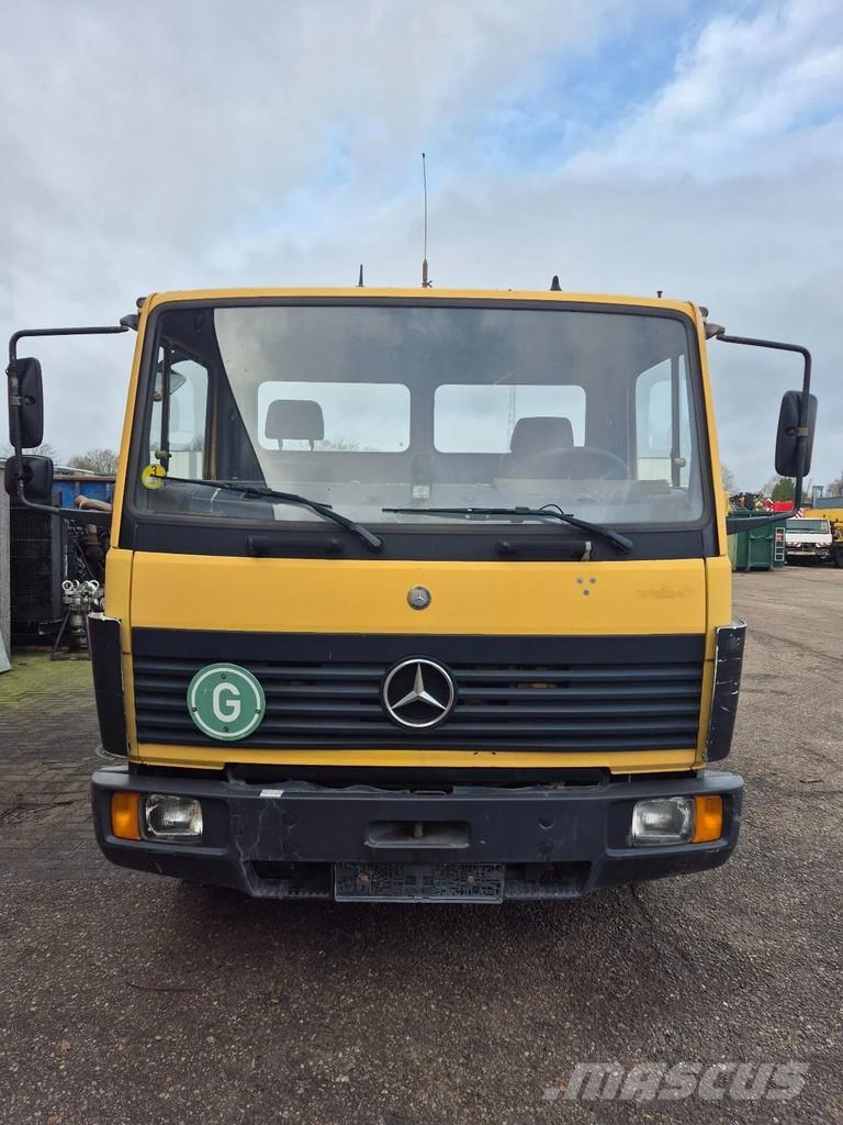 Mercedes-Benz 1117 Kipper