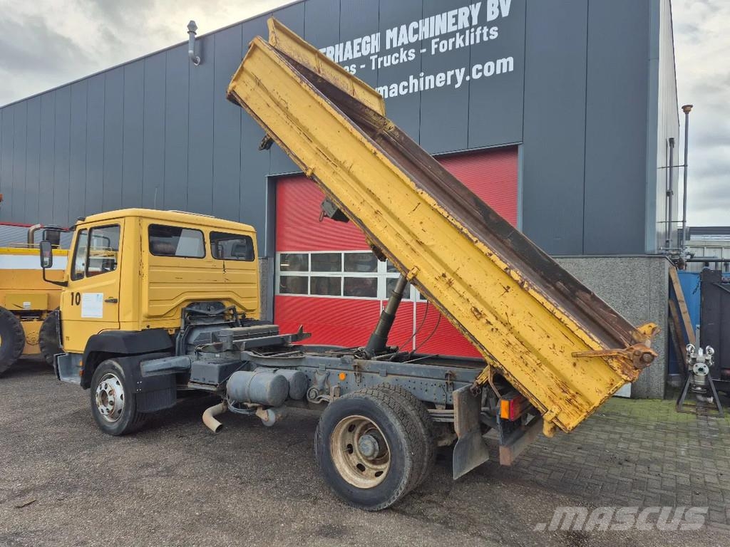 Mercedes-Benz 1117 Kipper