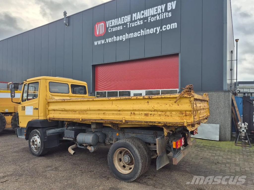 Mercedes-Benz 1117 Kipper