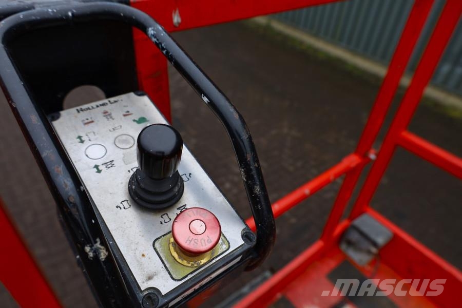 Holland Lift Ecostar HL-7814 Electric, 10m Working Height, 450k Nůžková zvedací plošina