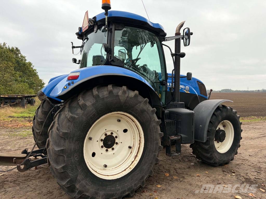New Holland T 7.185 Traktoren