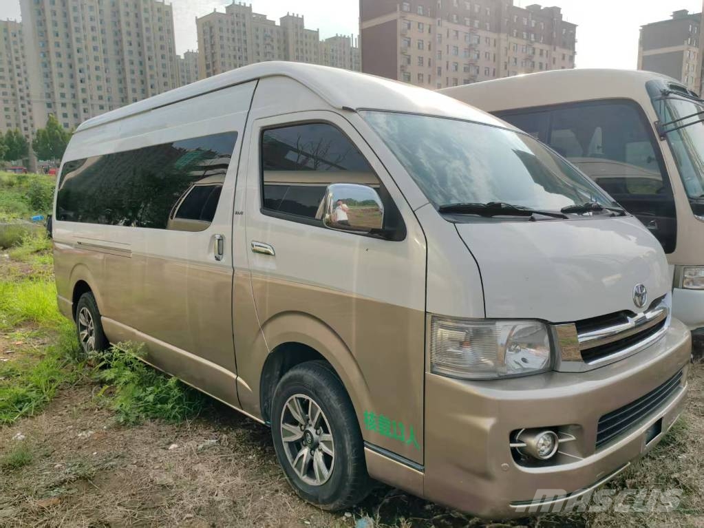 Toyota Hiace Autobuses interurbano