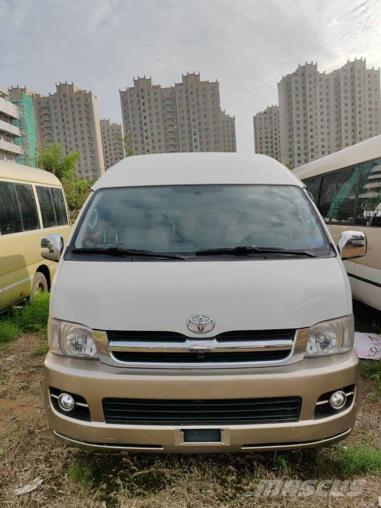 Toyota Hiace Autobuses interurbano