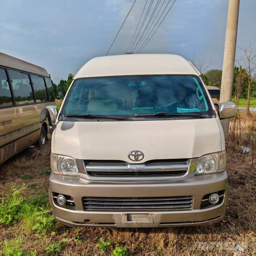 Toyota Hiace Autobuses interurbano