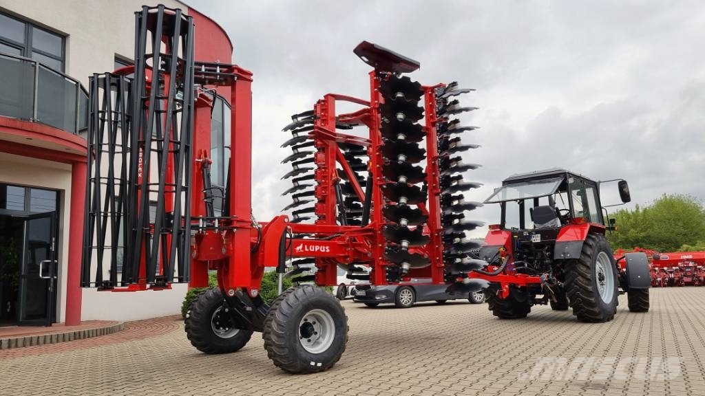 Lupus Hydraulic folding heavy disc harrow 5.0m Schijveneggen