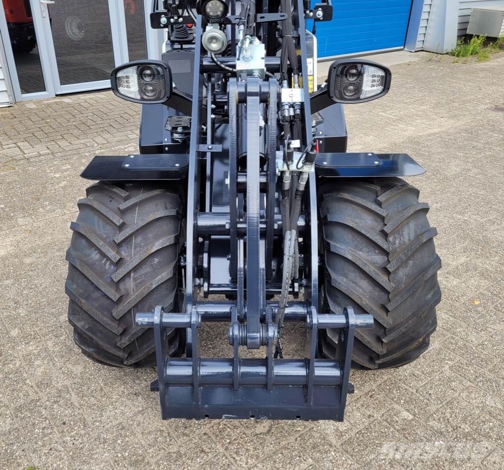 Kubota RT210-2E 轮式装载机