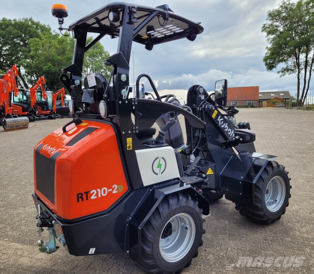 Kubota RT210-2E 轮式装载机