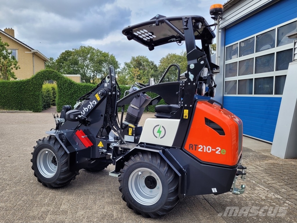 Kubota RT210-2E 轮式装载机