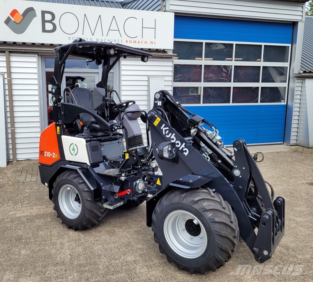 Kubota RT210-2E 轮式装载机