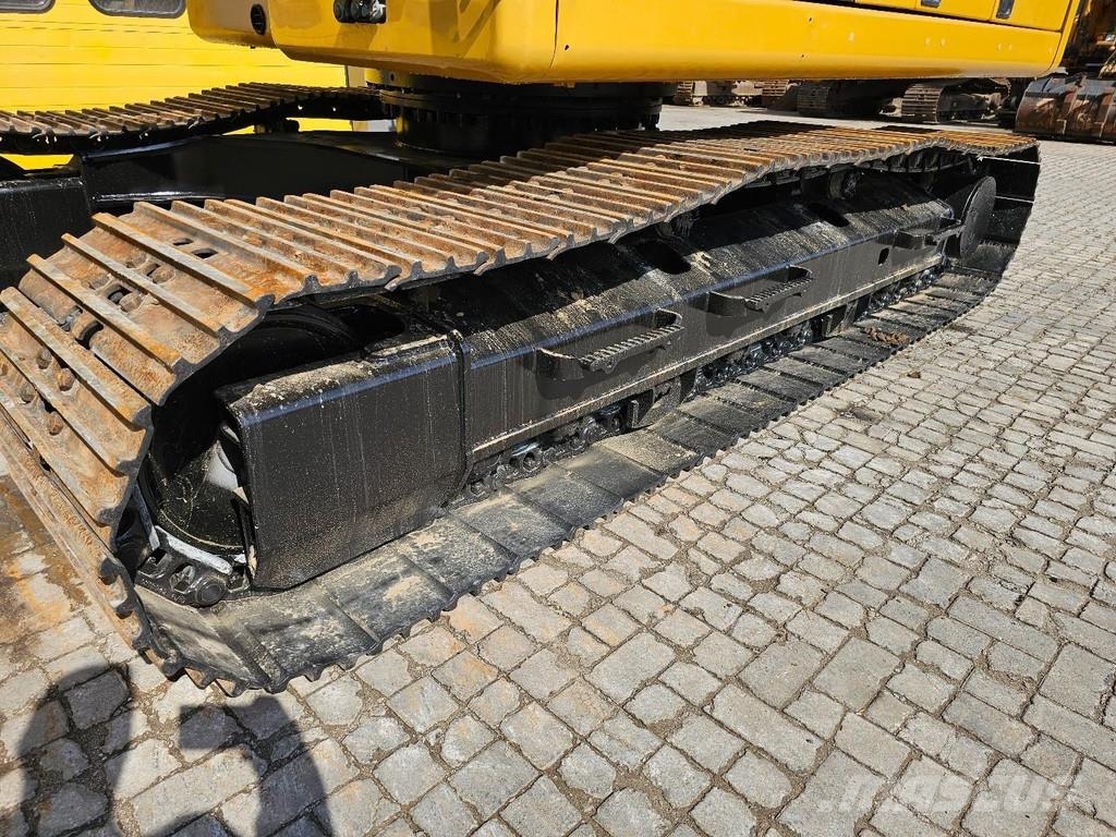 CAT 323 Εκσκαφείς με ερπύστριες