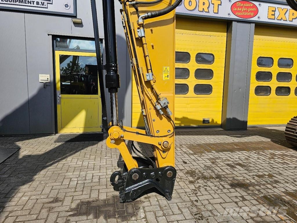 CAT 323 Εκσκαφείς με ερπύστριες