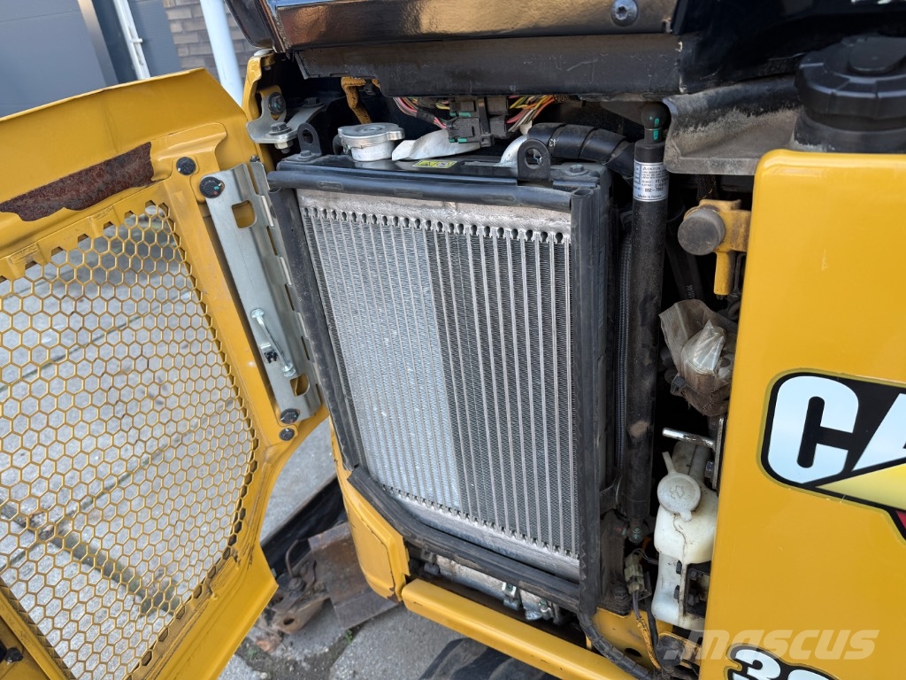 CAT 301.6 Mini bagri <7t