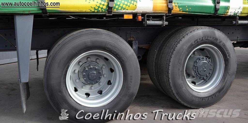 DAF 2500 Ti Priekabos su tentu