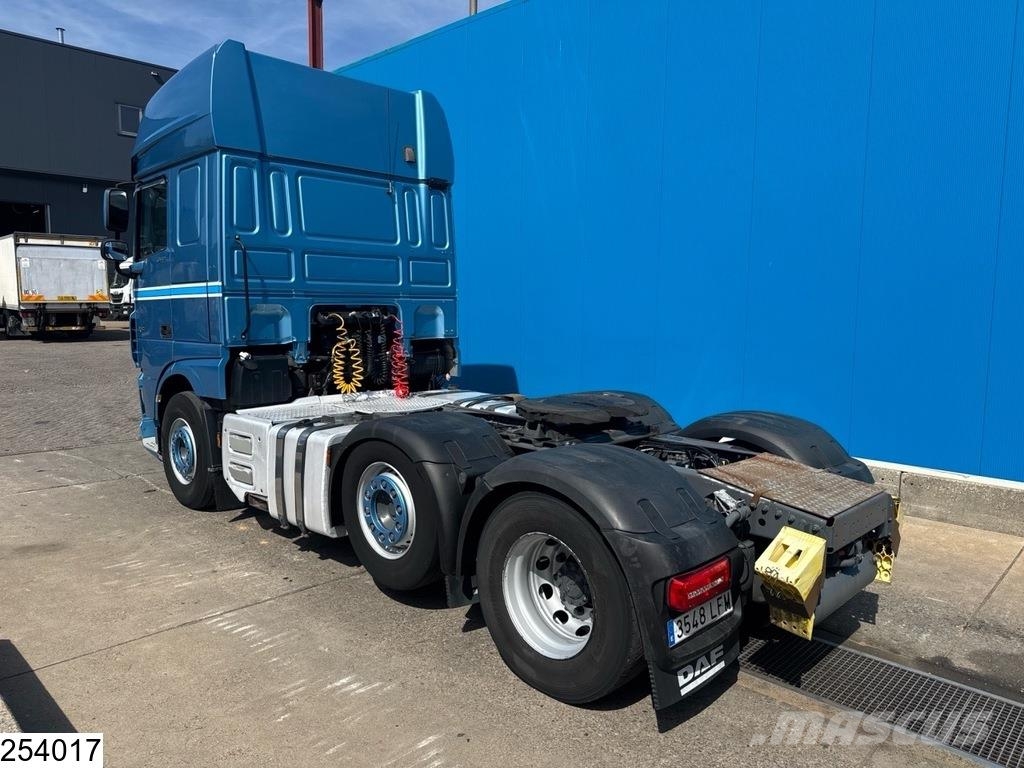 DAF XF 530 6x2, EURO 6, ACC, Retarder, Standairco 曳引機組件