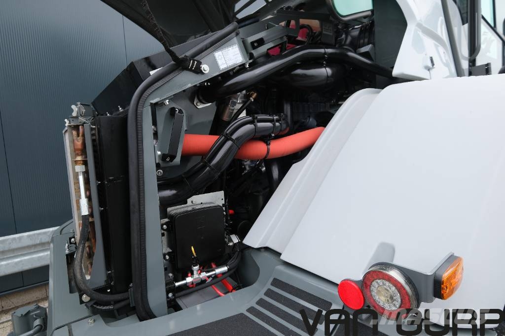Kramer KL 70.8 ( v.g.l. Volvo L60H, WL 95, 9580) Gumikerekes homlokrakodók
