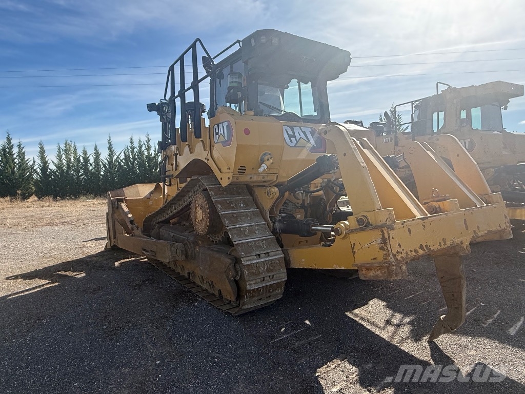CAT D 7 Crawler dozers