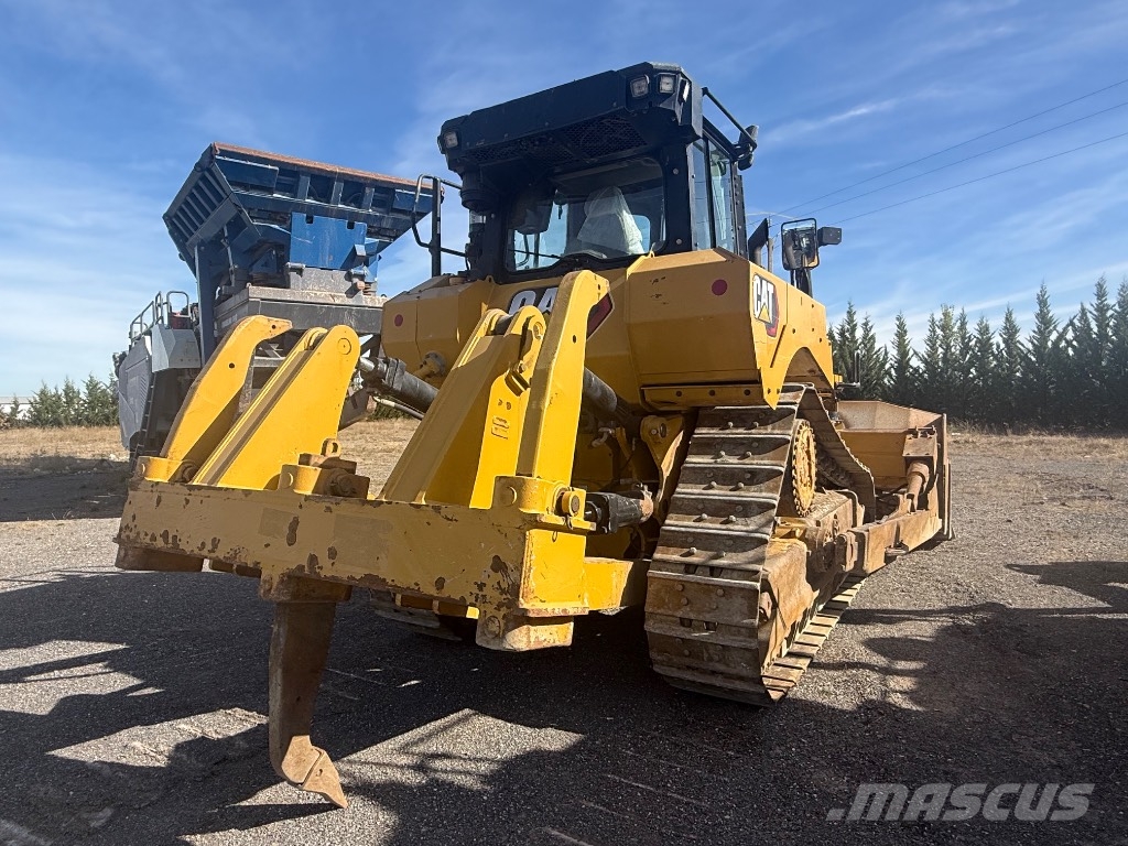 CAT D 7 Crawler dozers