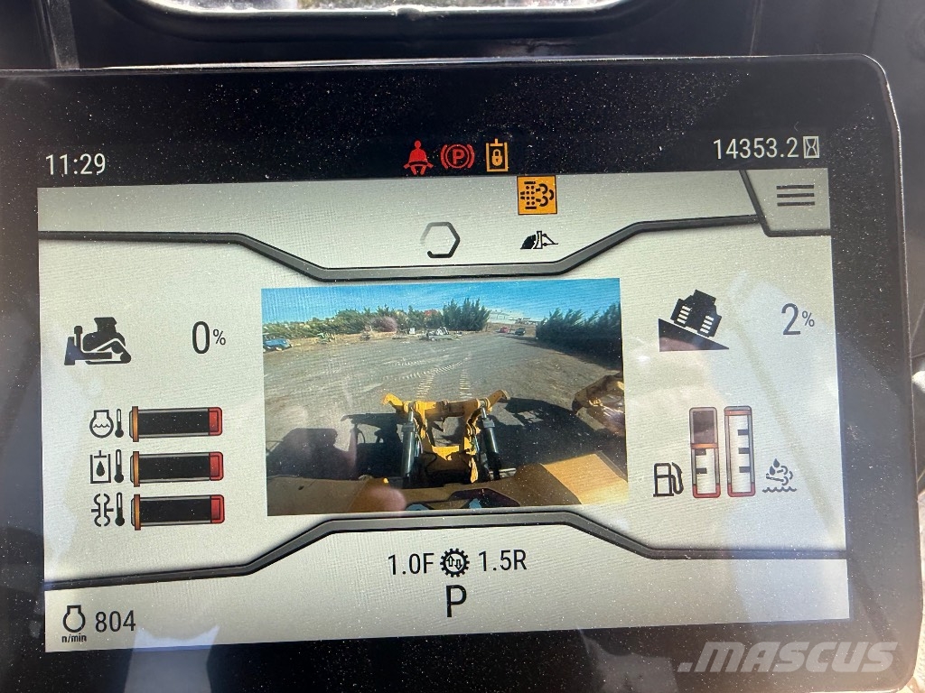 CAT D 7 Crawler dozers
