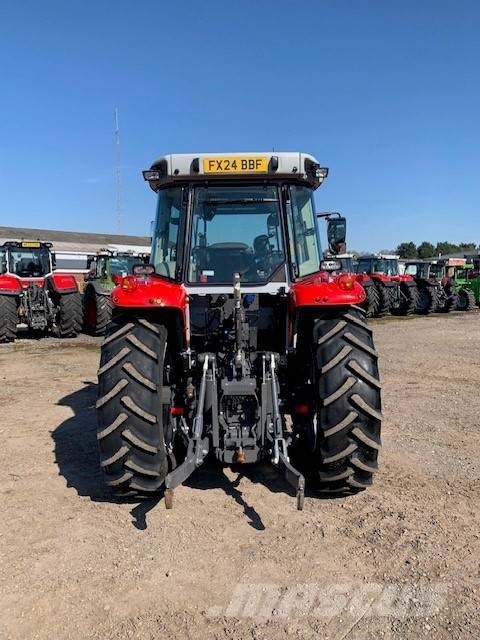 Massey Ferguson 5S.125 Traktoren