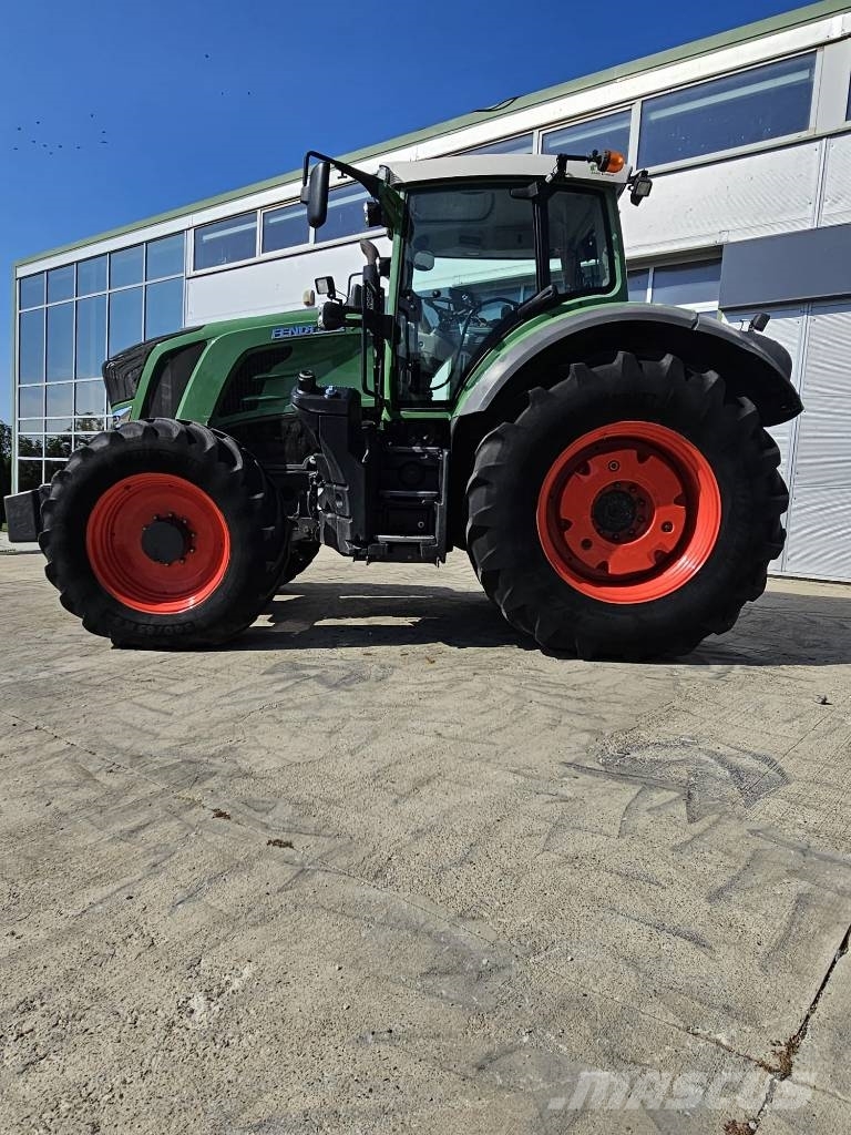 Fendt 828 Traktoren