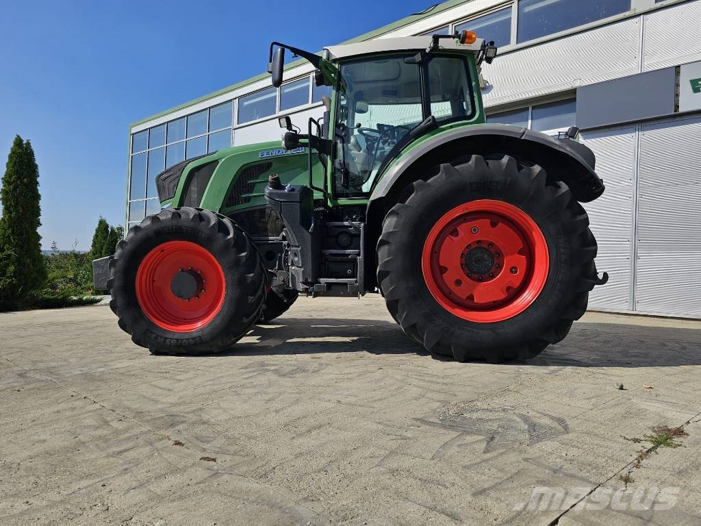 Fendt 828 Traktoren