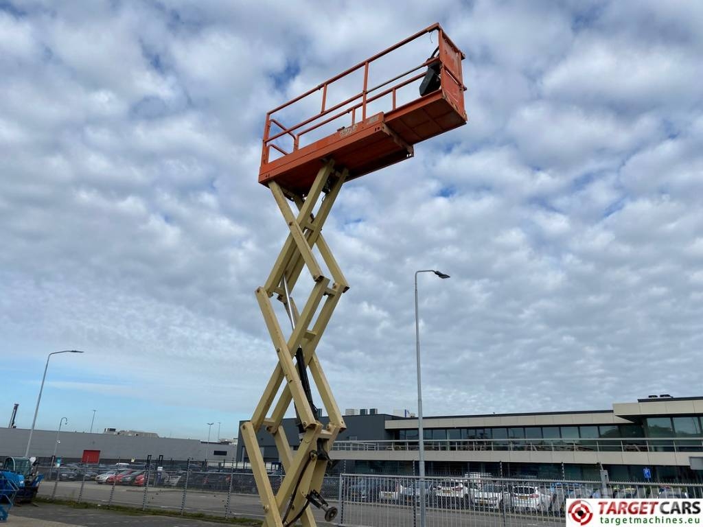 JLG 2032ES Electric Scissor Work Lift 810cm Šķerveida pacēlāji
