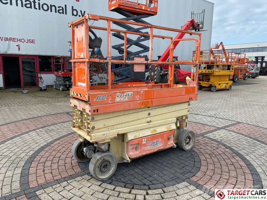JLG 2032ES Electric Scissor Work Lift 810cm Šķerveida pacēlāji