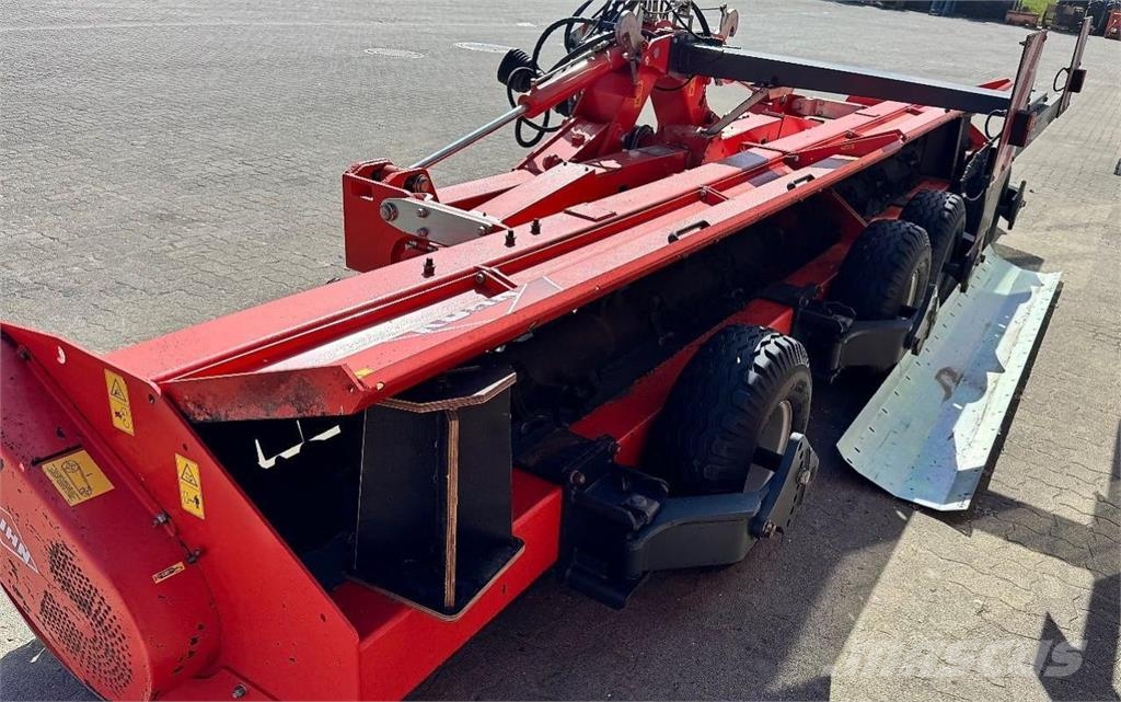 Kuhn RM610 جزازات وأغطية المراعي