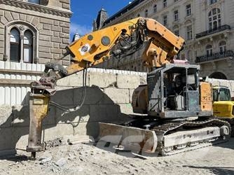 Liebherr R 924 Compact Excavadoras sobre orugas