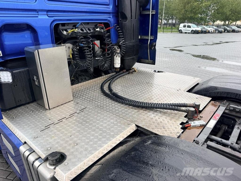 DAF XF 480 FTG 6X2/4, hydrauliek, stand airco, 9t voor Sadulveokid