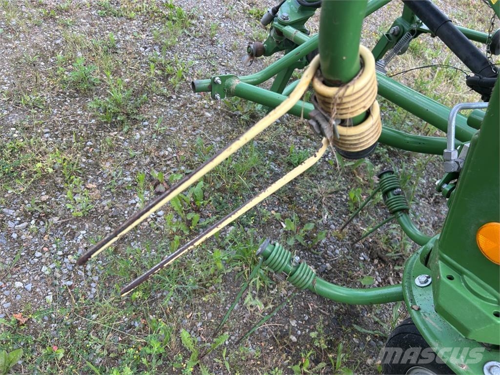 Krone KW11.22-10 Obraceče a shrabovače sena