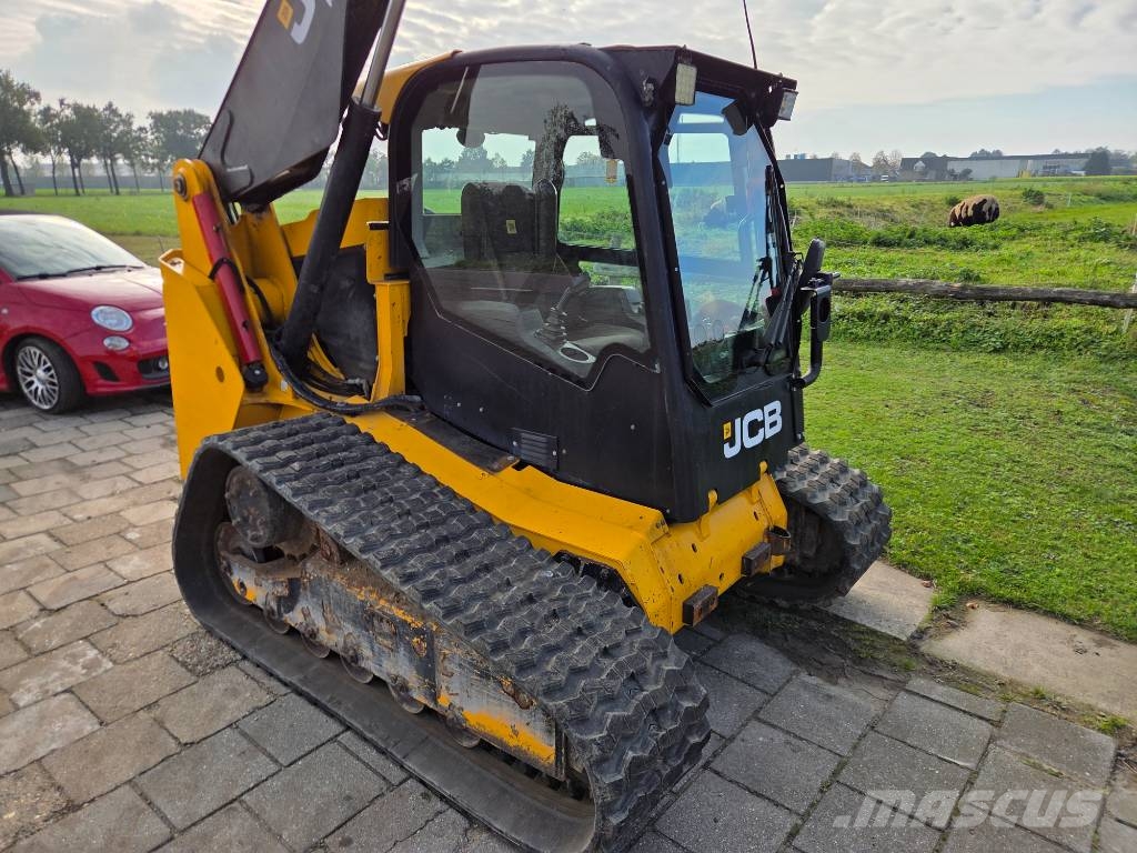 JCB 225 T Lietoti riteņu kompaktiekrāvēji