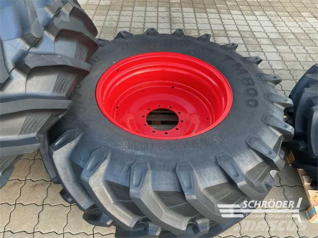 Fendt 2X 600/65 R28 / 2X 710/70 R38 TRELLEBORG Renkaat ja vanteet