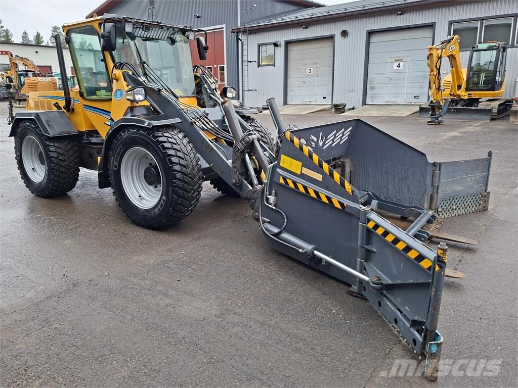 Wille 655 KAUHA JA PIIKIT Фронтальные погрузчики